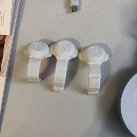 Owlet Smart Sock 2 Baby Monitor 0-18 Months Heart Rate Oxygen Lot Of 2 Untested - Picture 4 of 14